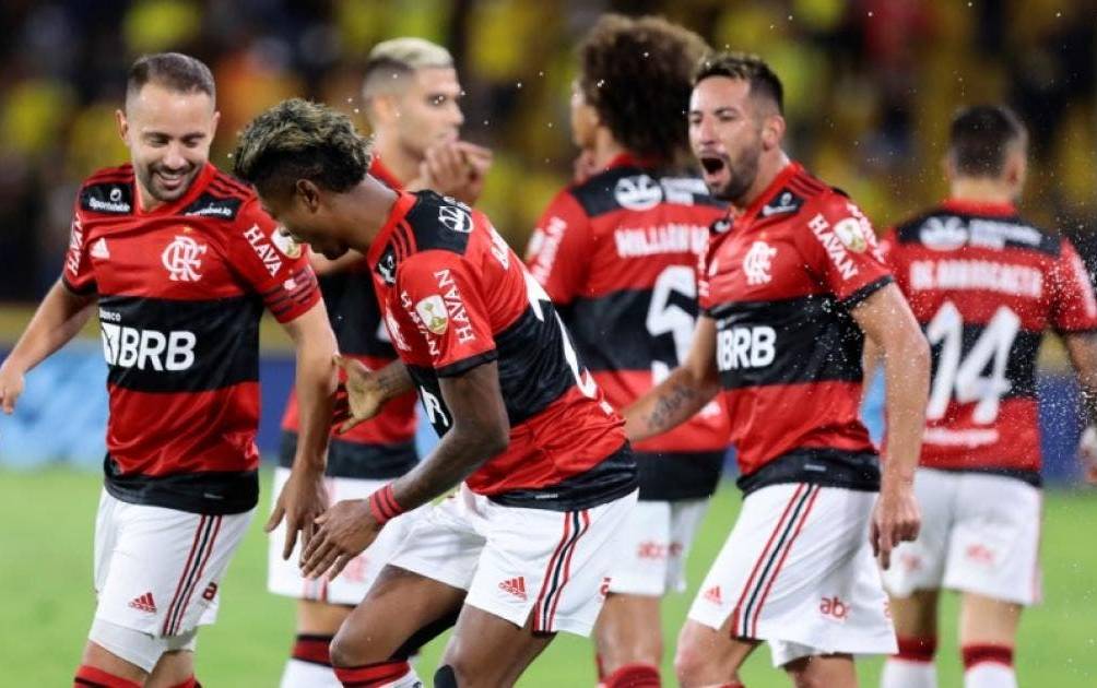 Los jugadores de Flamengo festejando un gol