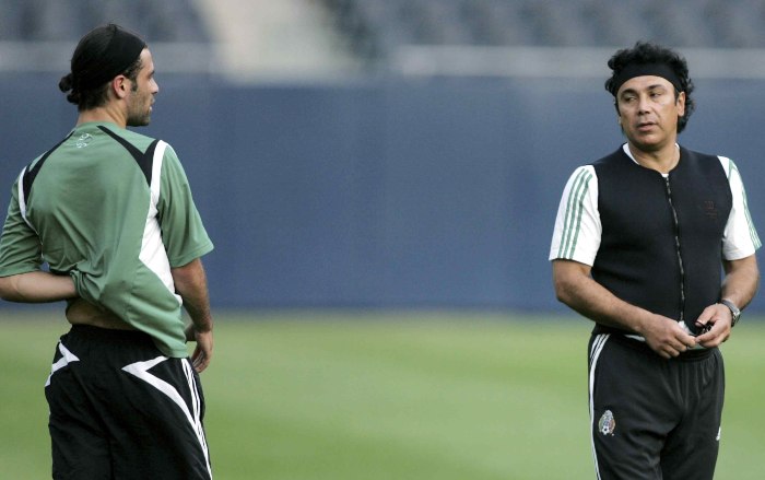 Rafael Márquez con Hugo Sánchez en Selección Mexicana