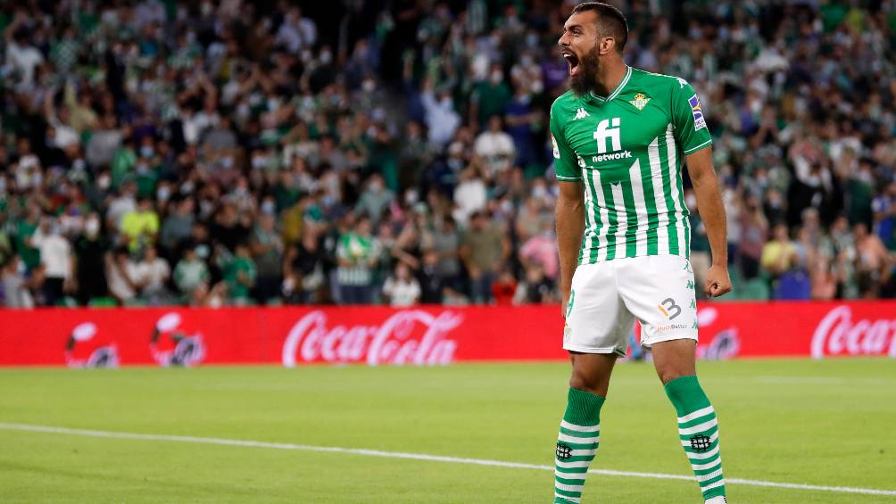 Borja Iglesias gritando un gol