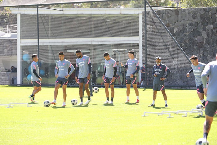 Diogo junto a sus compañeros en un entrenamiento