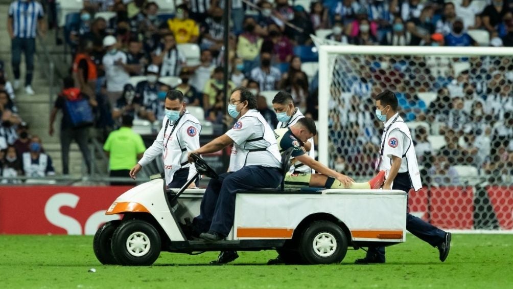 Sánchez sale lesionado en la Final 