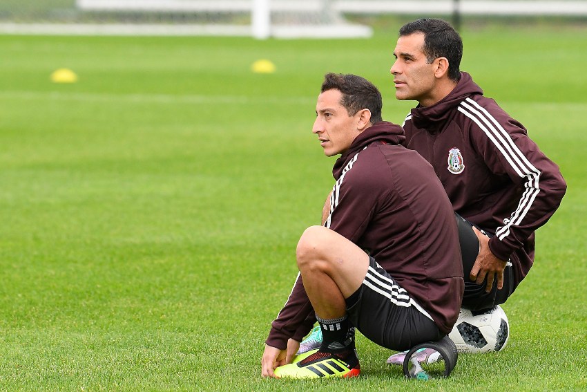Guardado y Márquez en un entrenamiento de la Selección Mexicana