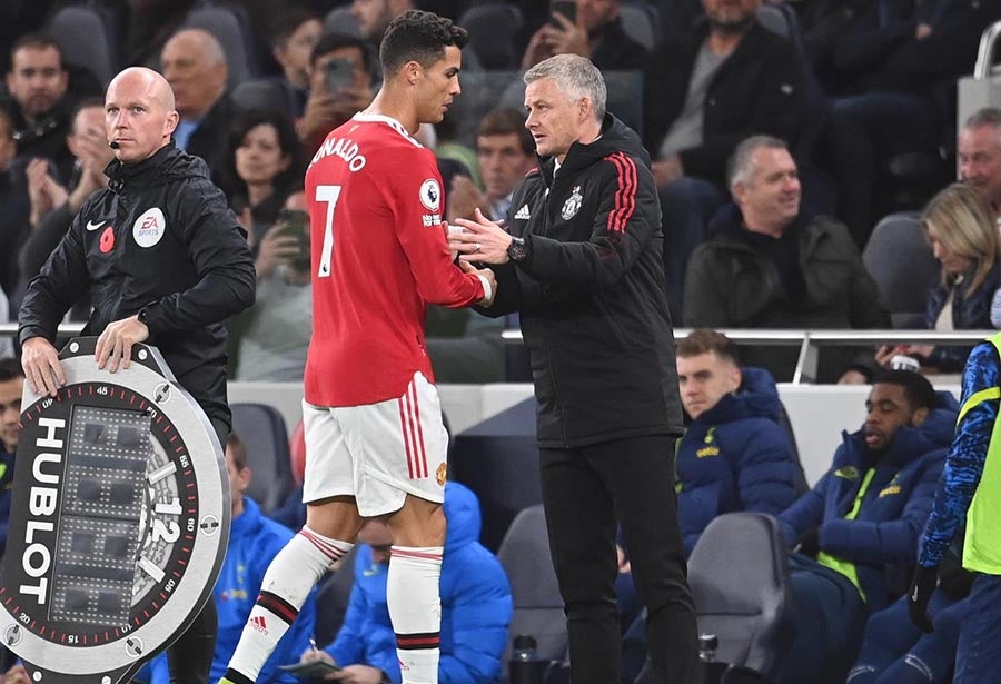 Cristiano con Ole Gunnar Solskjaer al salir de cambio