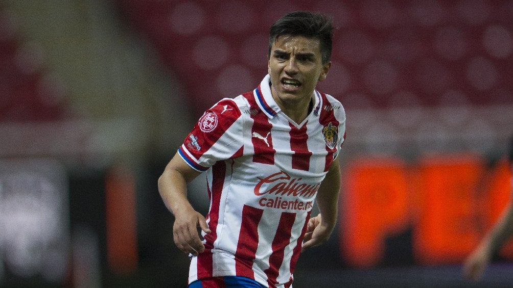 Fernando Beltrán jugando con Chivas