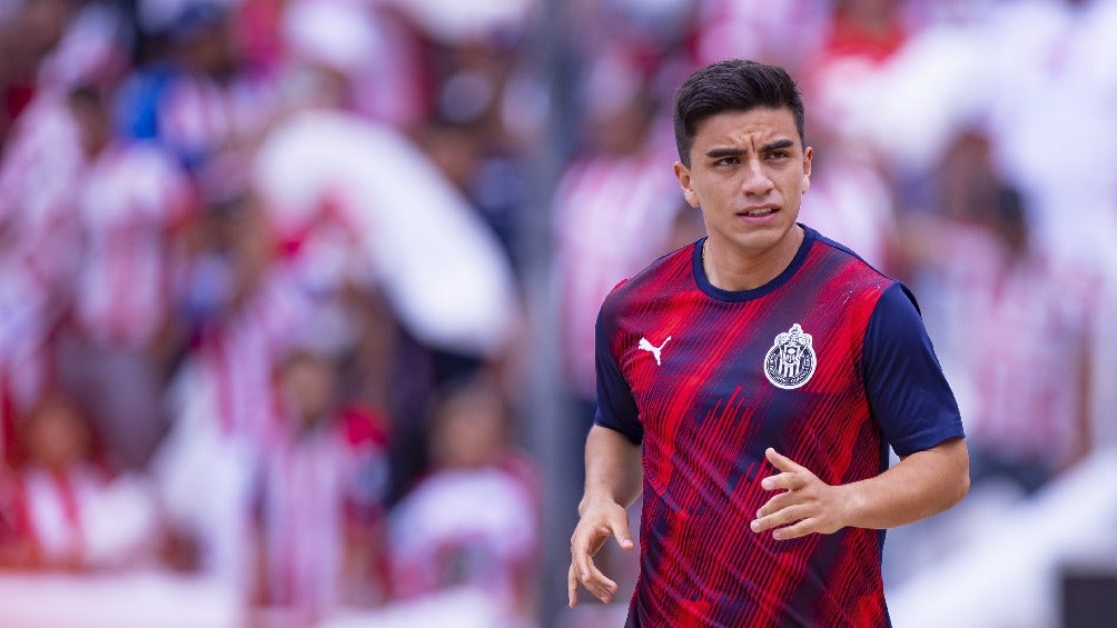 Fernando Beltrán jugando con Chivas