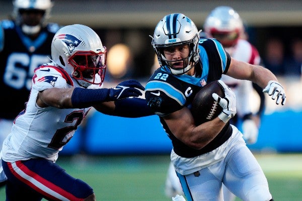 Panthers en acción contra Patriots