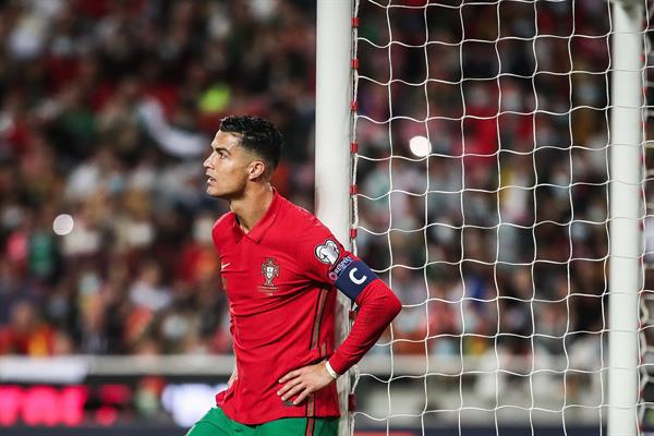 Cristiano Ronaldo se lamenta 