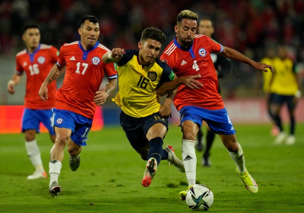 Chile contra Ecuador rumbo a Qatar 2022