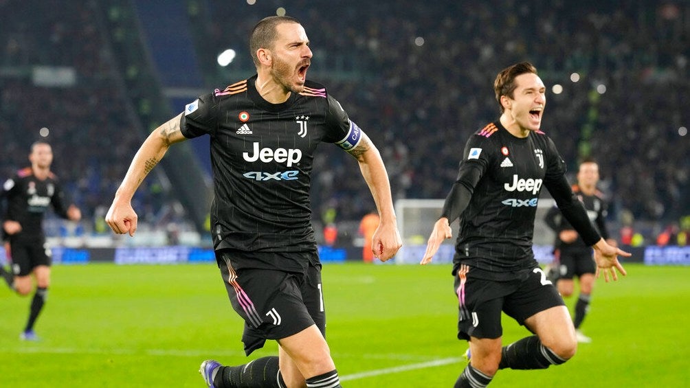 Leonardo Bonucci festejando gol con la Juventus ante Lazio