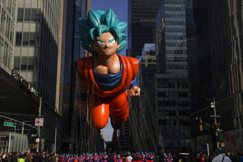 Goku en el desfile del Día de Acción de Gracias