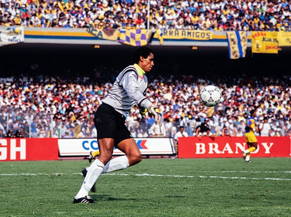 Adrián Chávez en partido con América 