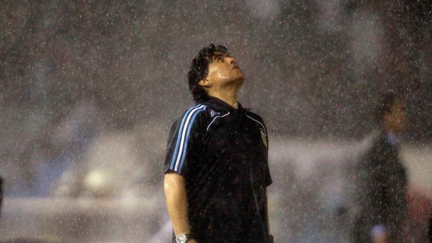 Diego Armando Maradona en un juego de la Selección Argentina