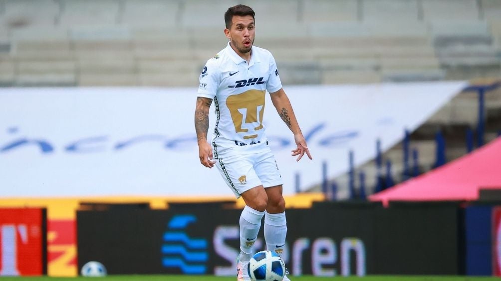 Battocchio en un partido de Pumas 