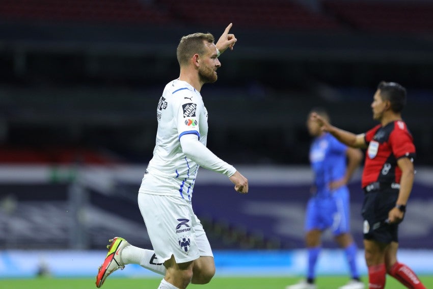 Janssen en un partido de los Rayados de Monterrey