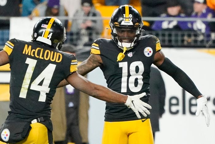 Johnson en festejo con Steelers