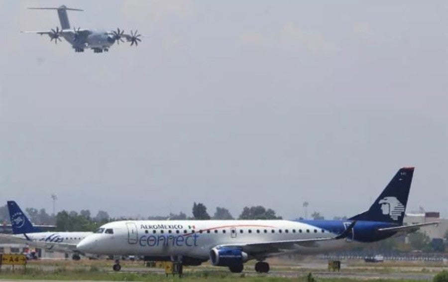 Aviones en el Benito Juárez