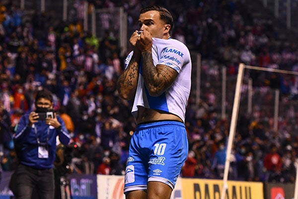 El delantero en partido con el Puebla