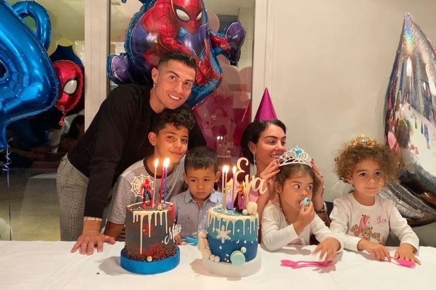 Cristiano celebrando el cumpleaños de sus dos gemelos