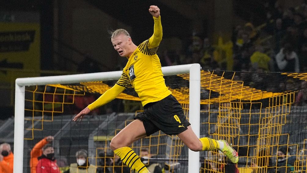 Haaland festejando gol con el Borussia Dortmund