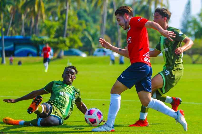 Último partido de pretemporada de Chivas 