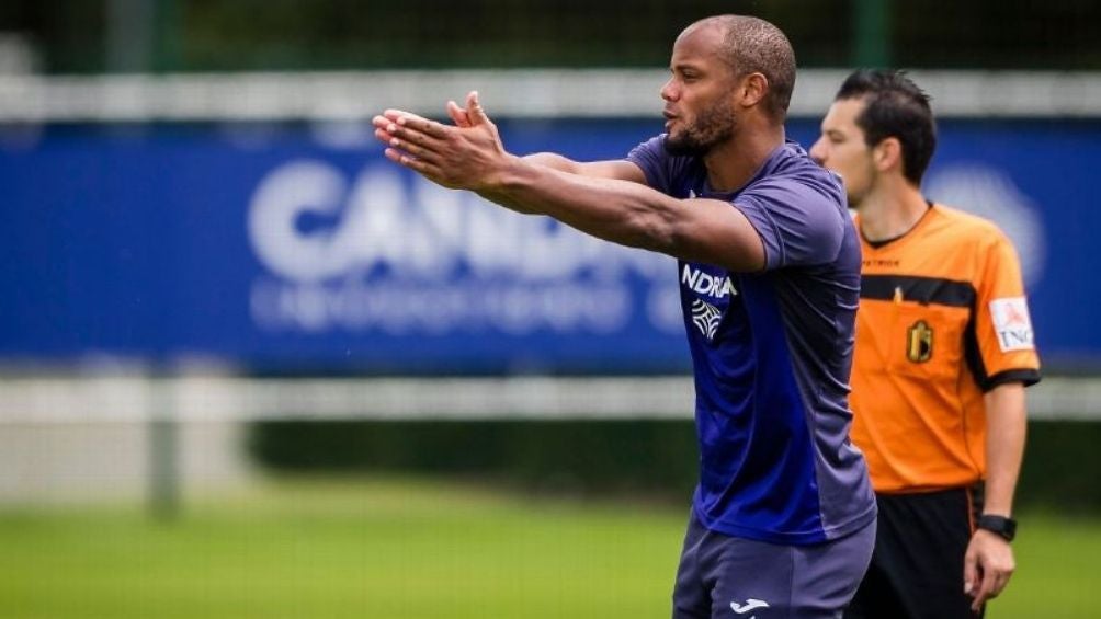 Kompany en un entrenamiento