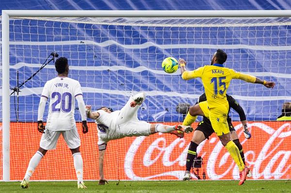 Real Madrid enfrenta a Cádiz