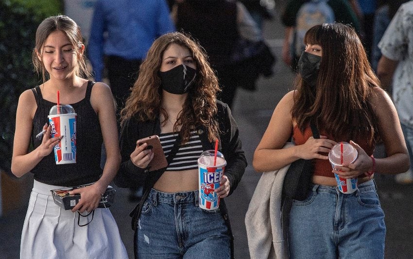 Personas caminando en la Ciudad de México