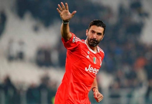 Gianluigi Buffon en la cancha