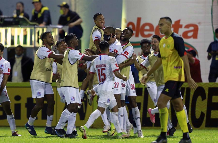 Real España perdió ante el Olimpia