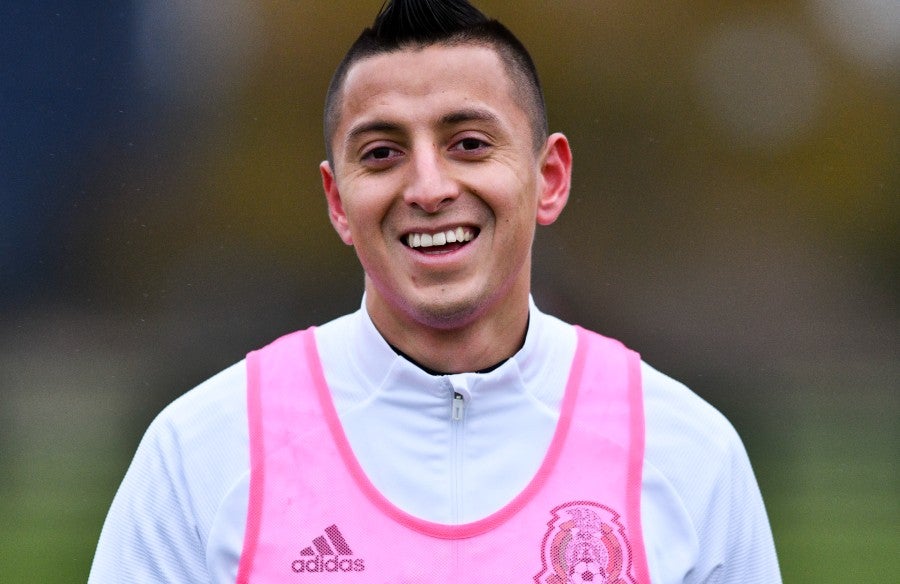 IMAGO7 Alvarado con la Selección Mexicana