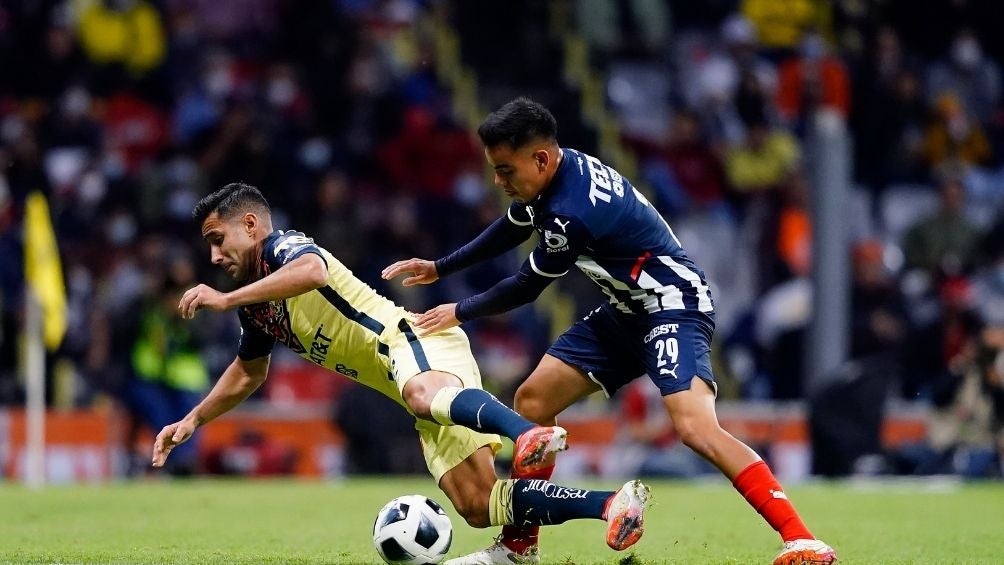 El mediocampista enfrentando al América