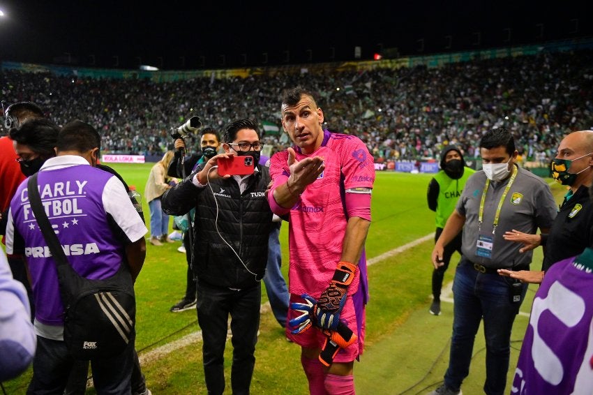 Nahuel Guzmán en la Semifinal entre Tigres y León