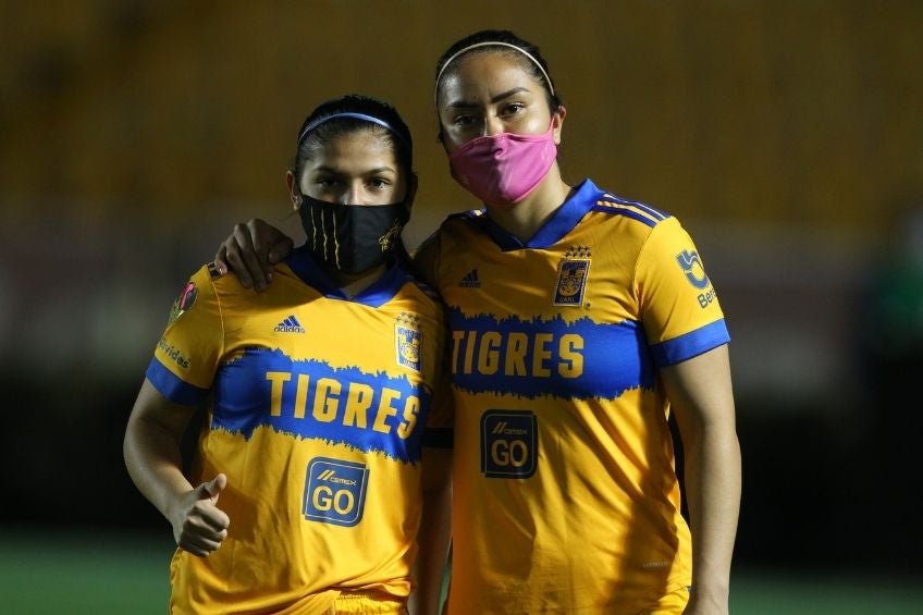 Yenifer García durante un partido de Tigres Femenil