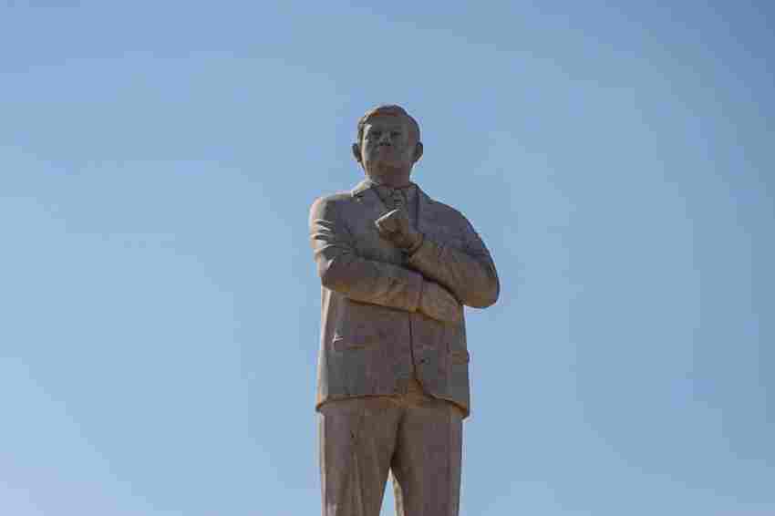 Estatua de AMLO en Atlacomulco 
