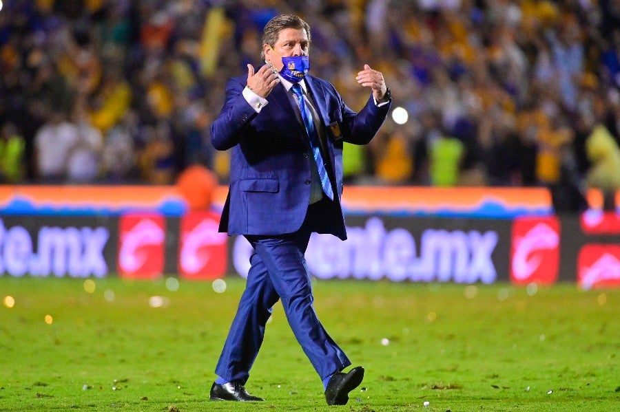 Miguel Herrera durante un partido con Tigres