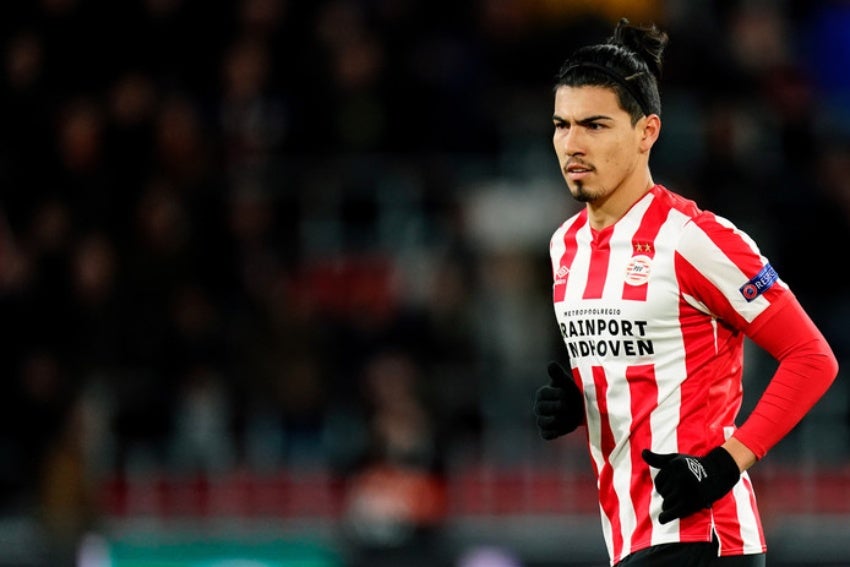 Erick Gutiérrez en un partido del PSV