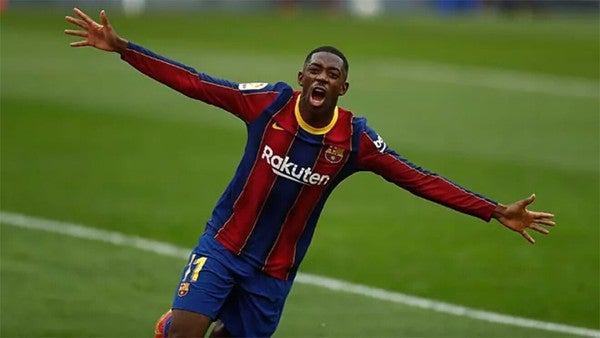 Ousmane Dembélé celebra con el Barcelona