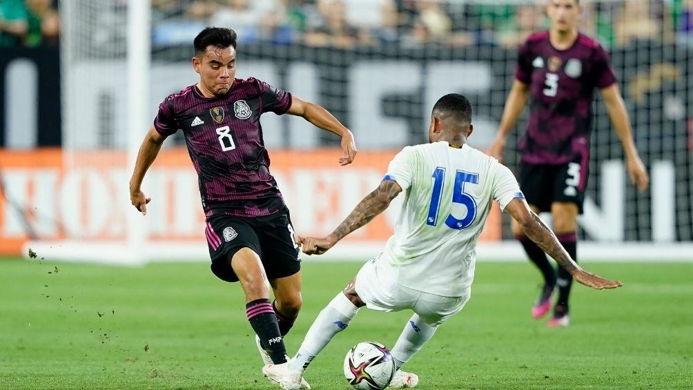 Charly en un juego de Selección Mexicana