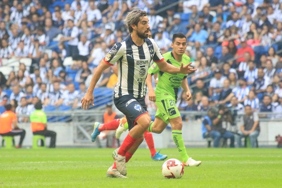 Rodolfo Pizarro en su paso por Rayados