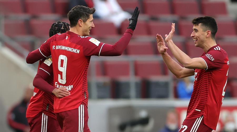 Lewandowski celebrando un gol con el Bayern Munich