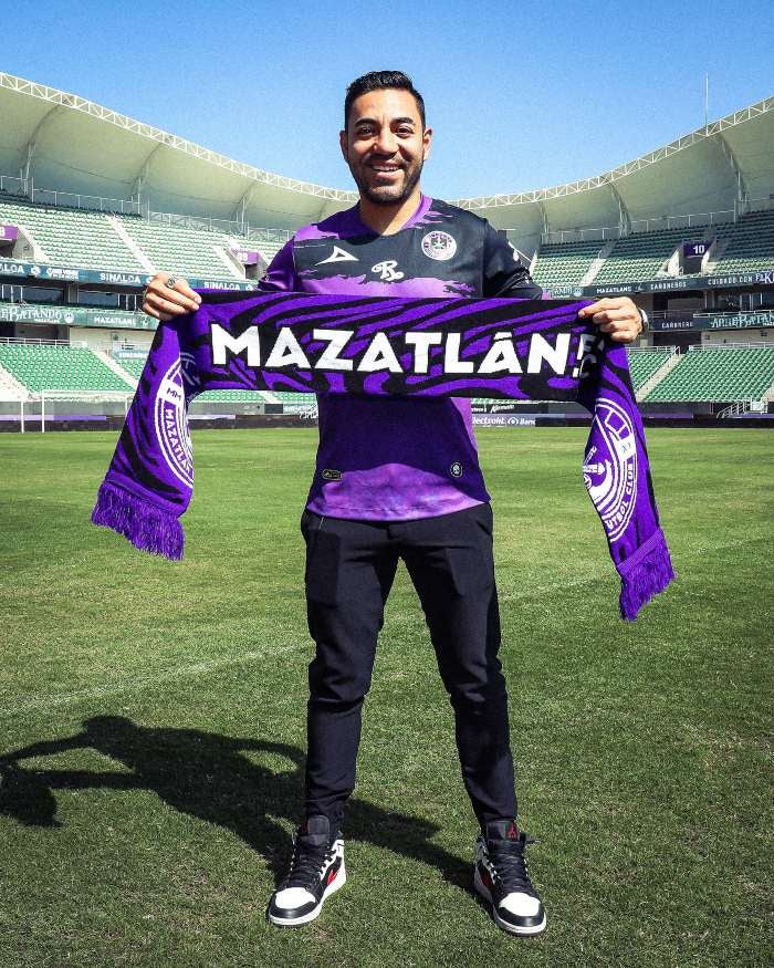 Marco Fabián con los colores de Mazatlán