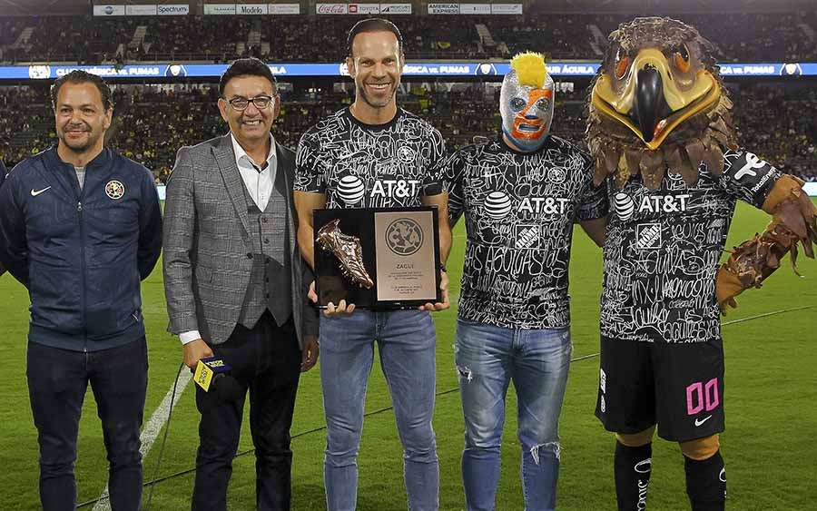 MEXSPORT Zague en homenaje previo a partido de América