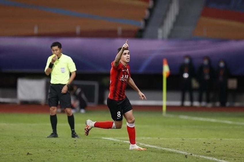 Oscar Emboaba durante un partido del Shangai Port