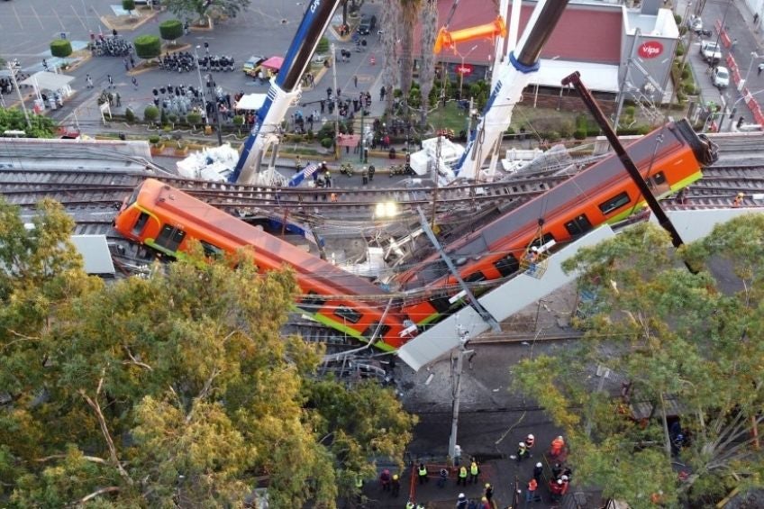 Vista aérea del accidente de la Línea 12