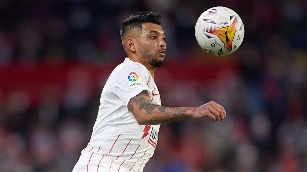 Tecatito Corona con el Sevilla