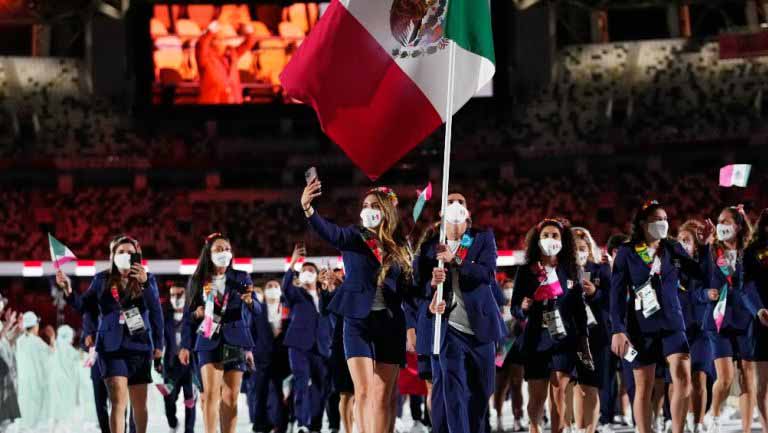 Delegación mexicana en la inauguración de los JJOO 