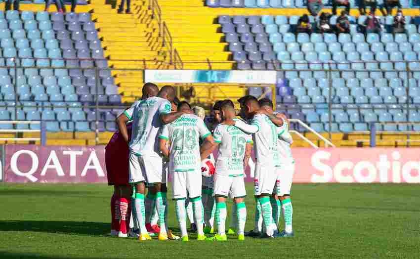 'XI' inicial de La Fiera previo al pitazo inicial 