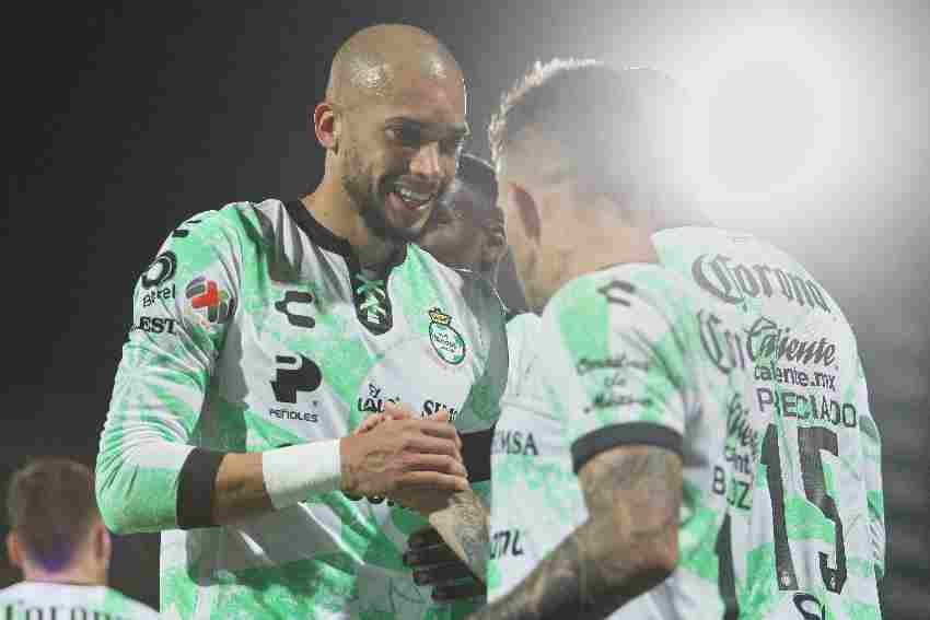 Doria celebrando su gol ante América