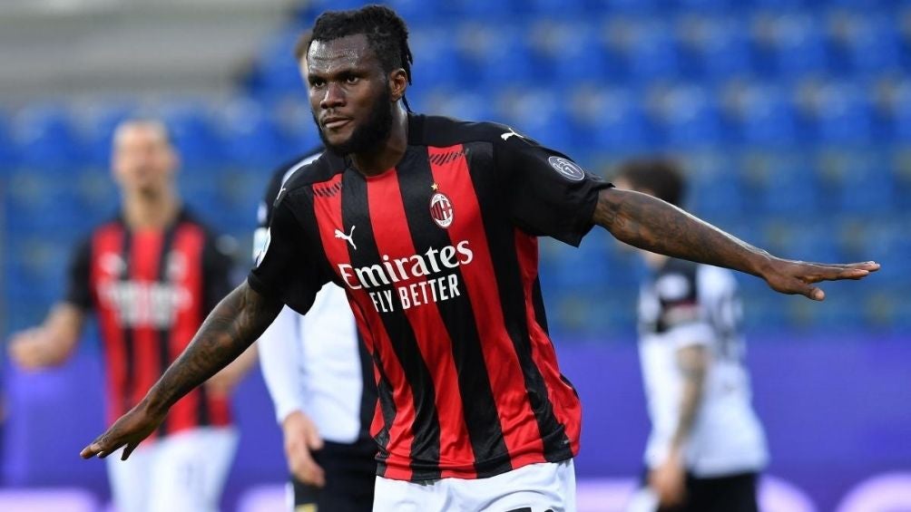 Kessié en un partido con el Milan