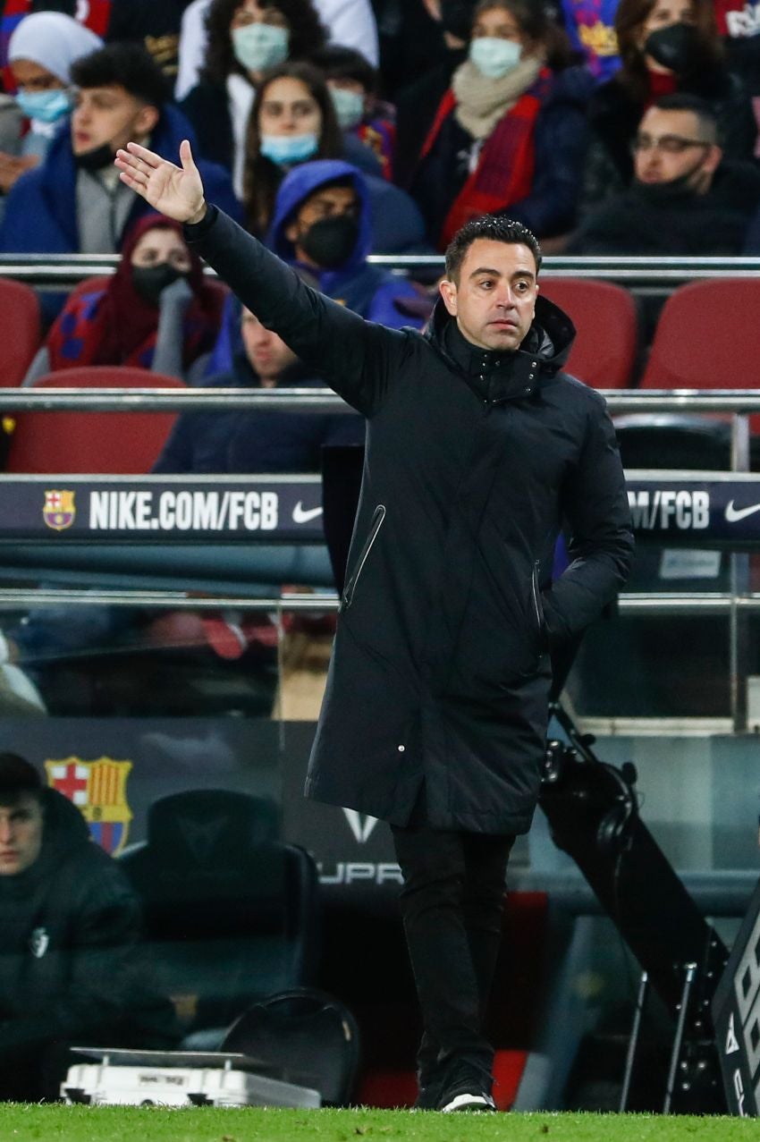 Xavi Hernández en un partido de Barcelona en el Camp Nou